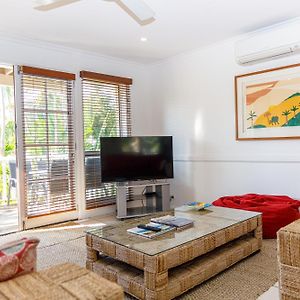 One-Bedroom Beach King Room